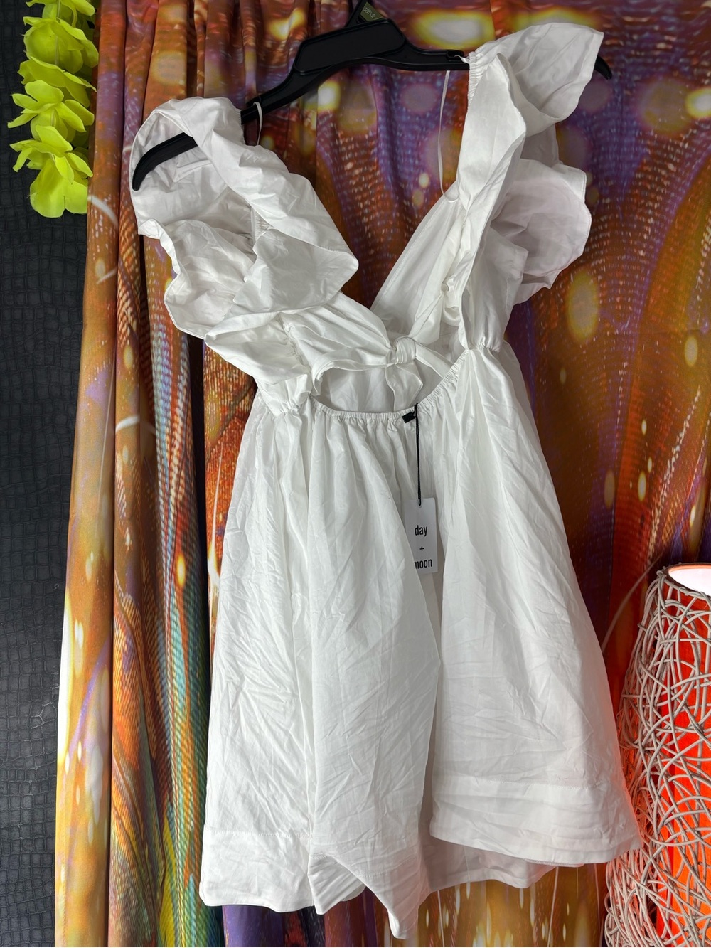 Day+ Moon White Ruffled V-Neck Mini Dress Open Back - Picture 2 of 6